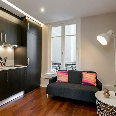 דירות פריז Charmant Studio Neuf Proche Des Invalides מראה חיצוני תמונה