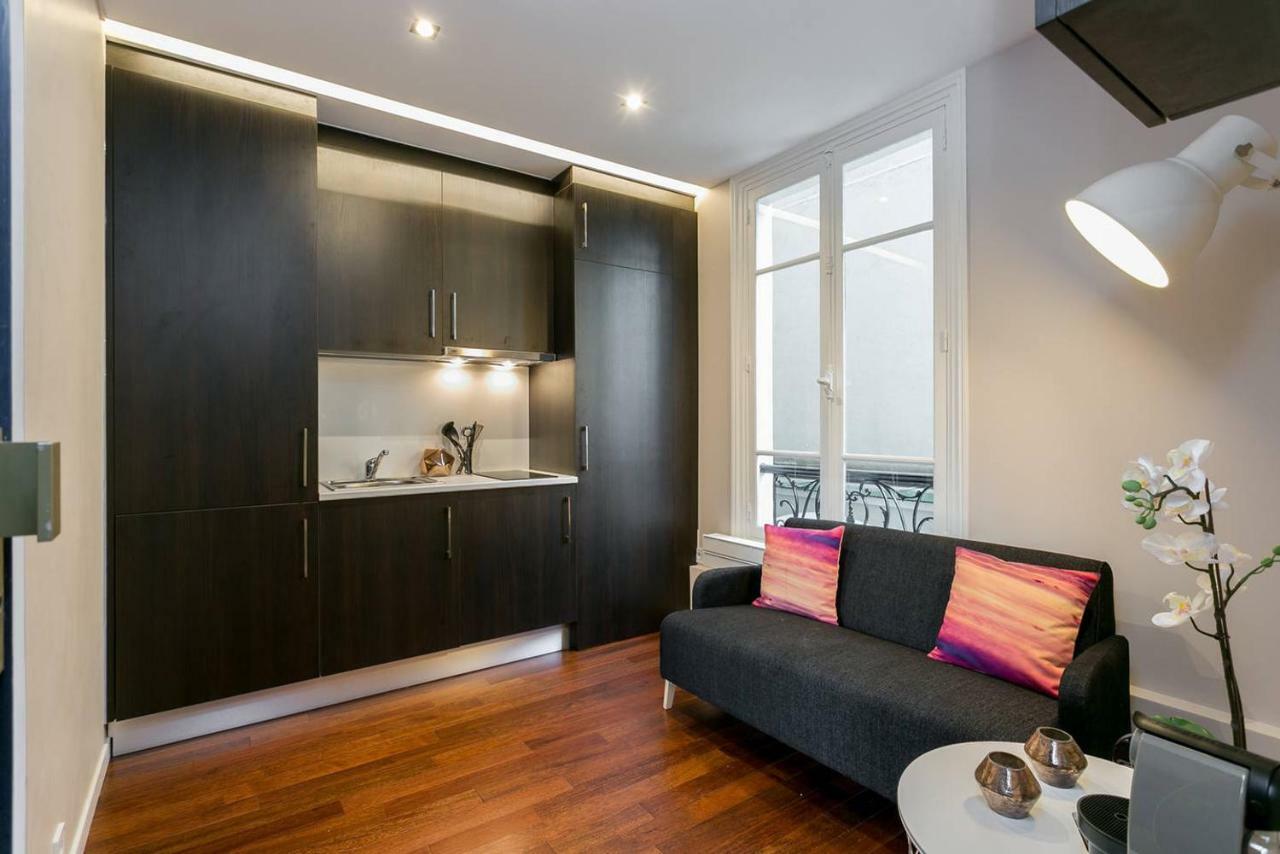 דירות פריז Charmant Studio Neuf Proche Des Invalides מראה חיצוני תמונה